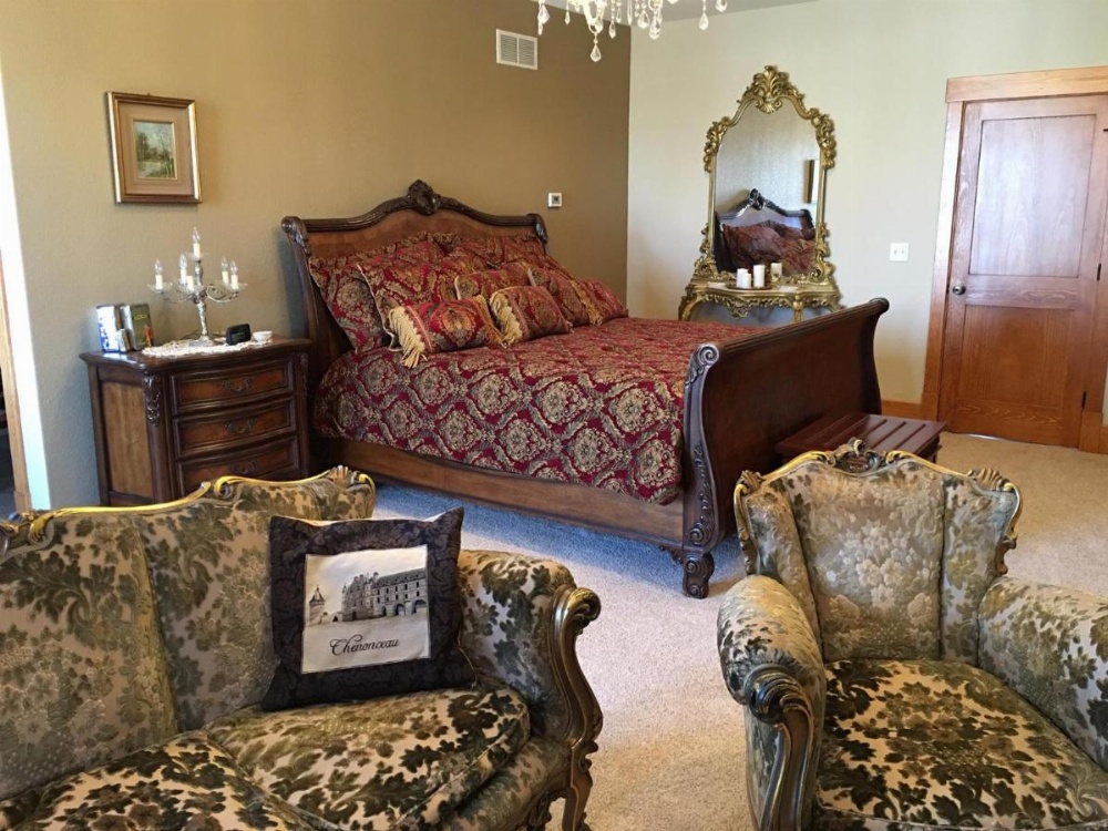 Attwood House Bed and Breakfast near Manhattan, KS Image 35